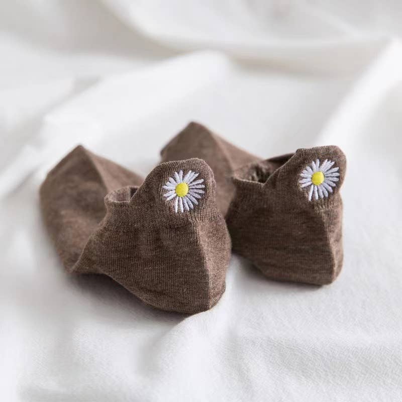 Shop Lev - Women Flower Embroidery Point Ankle Socks: Turmeric