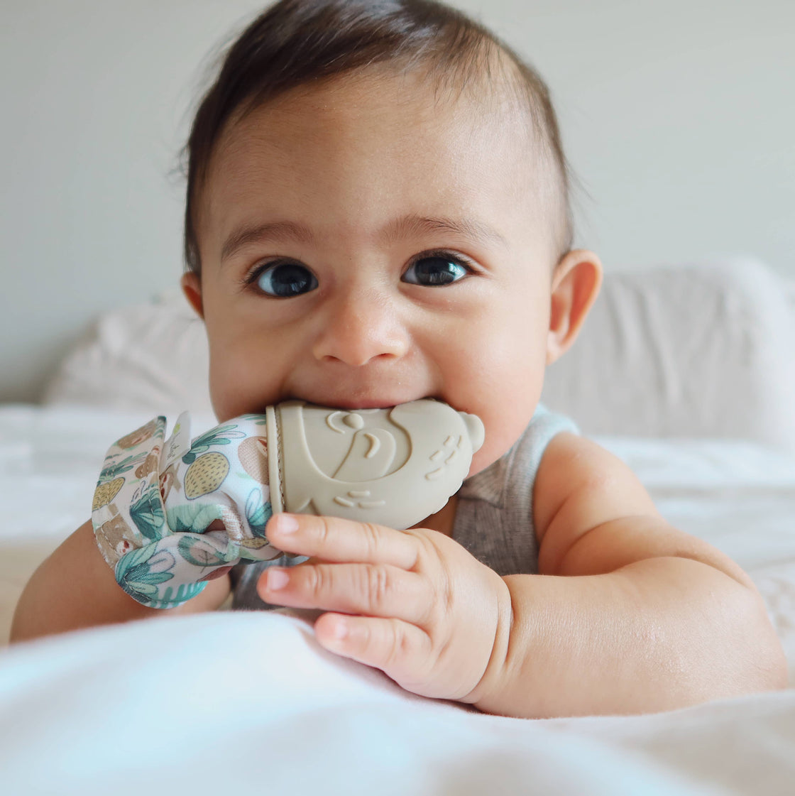 Itzy Mitt™ Silicone Teething Mitts: Fox